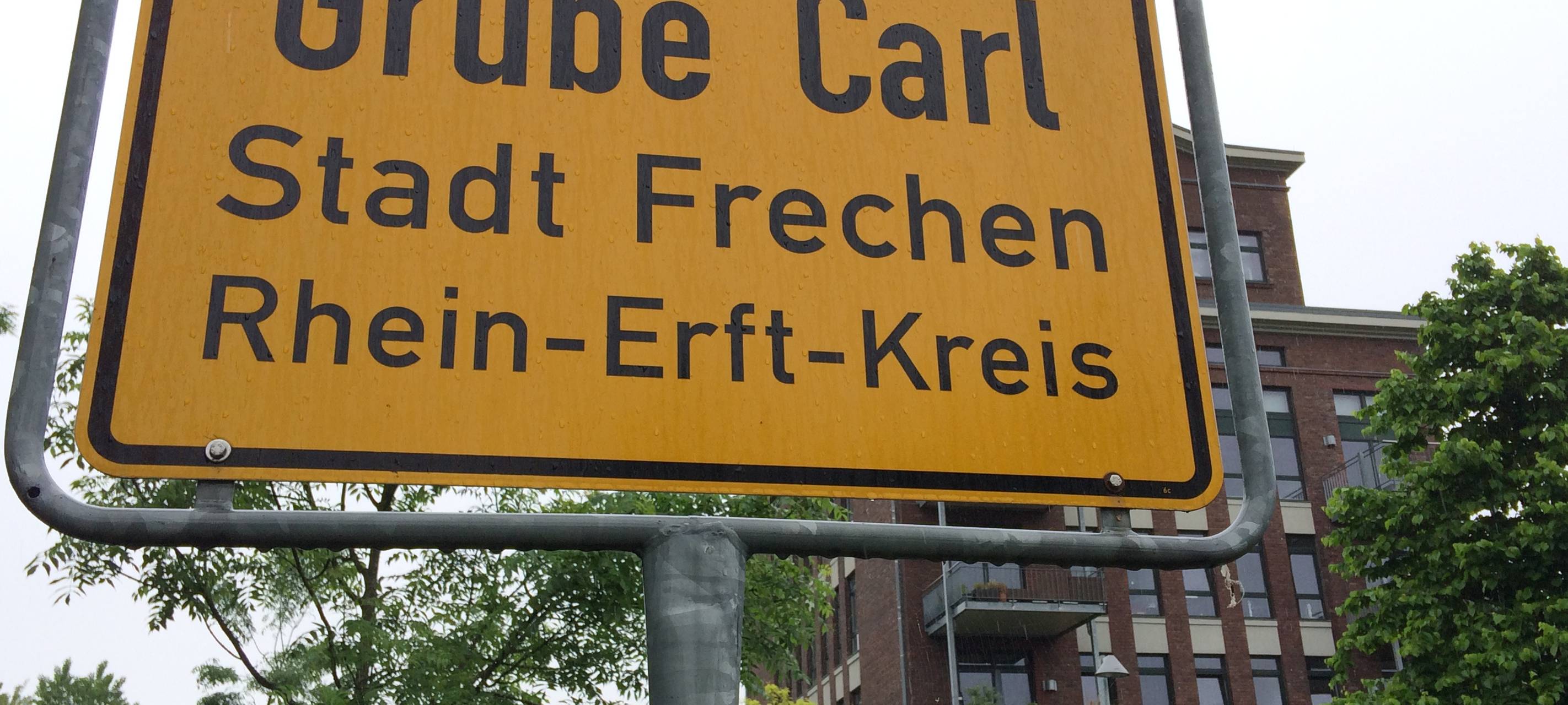 Frechen: Infos und Protest zum Neubaugebiet Grube Carl