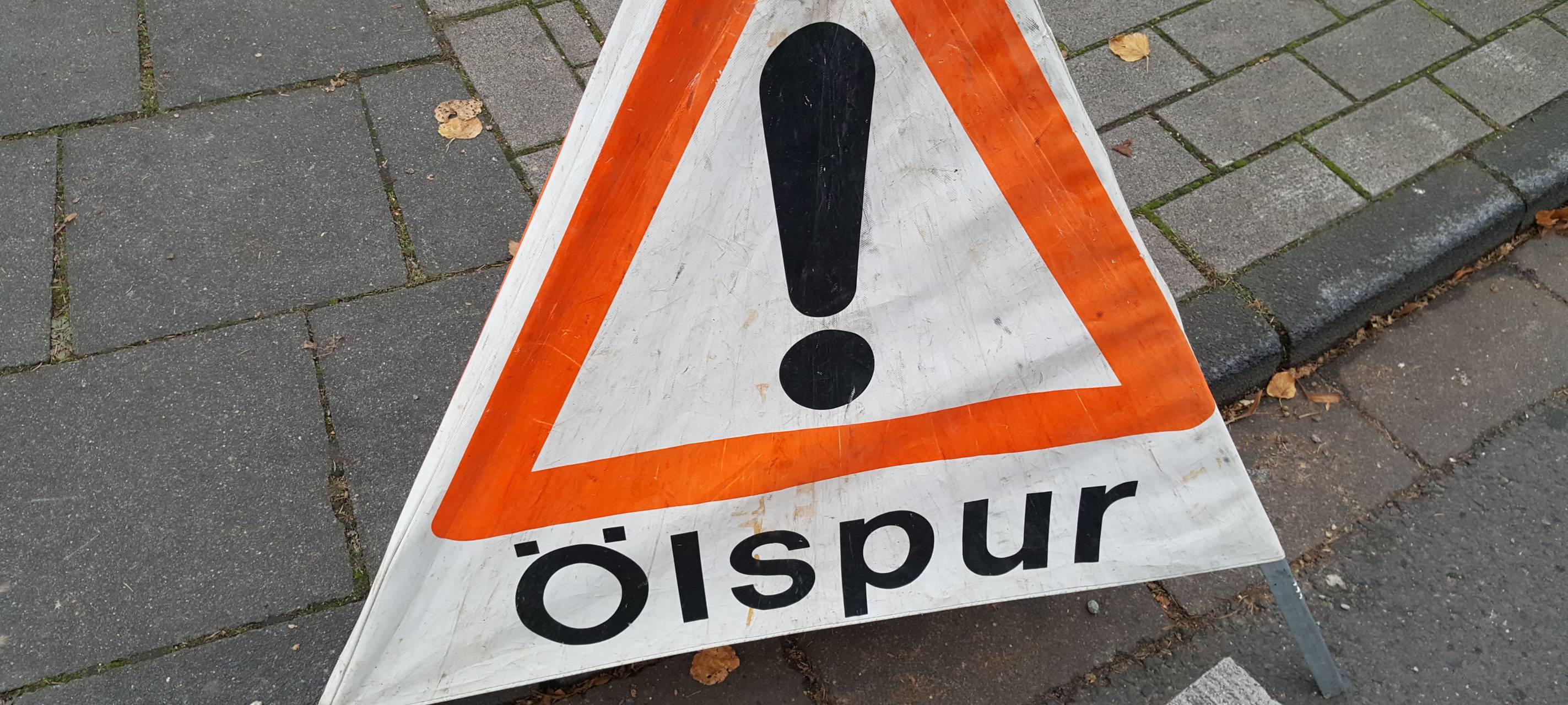 Lange Ölspur in Pulheim ist entfernt worden