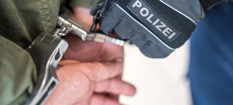 Köln: Haftbefehle gegen 14-Jährige vollstreckt