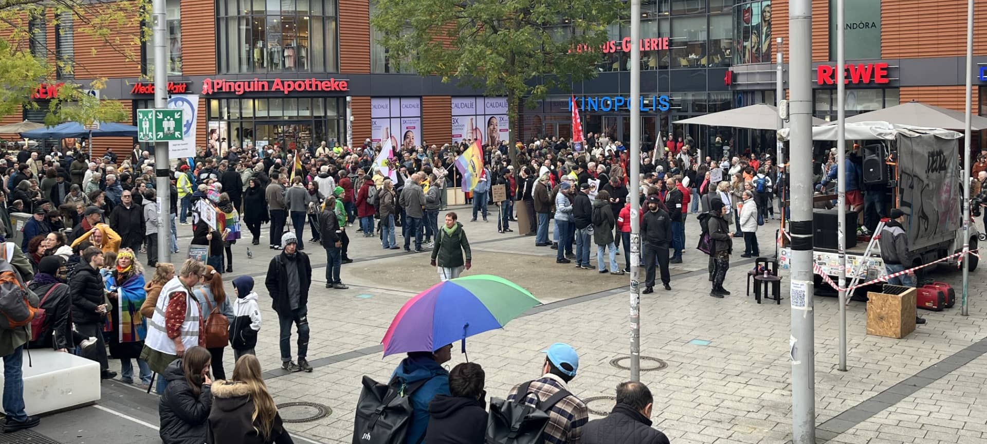 Protest gegen Rechtspopulisten in Leverkusen